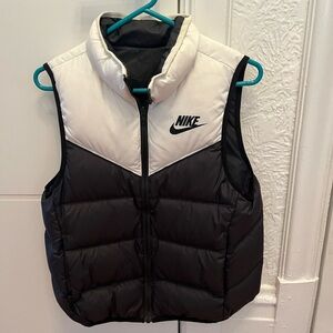 Nike reversible puffer vest